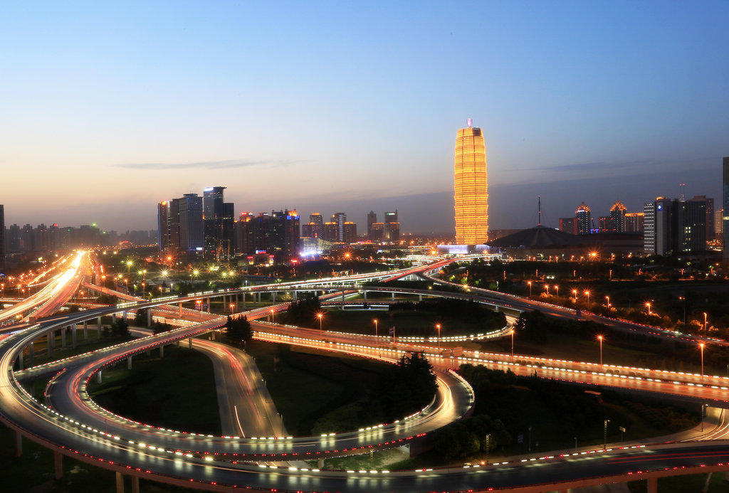 ���ݕ�(hu��)չ�e�^���G������ǧ�t�V��(ch��ng)��